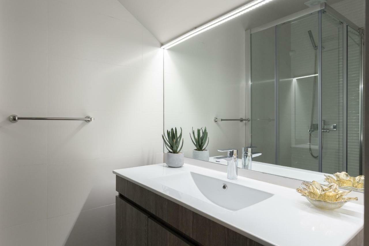 Charming Luxurious Flat With Garage By Host Wise Apartment Порто Екстериор снимка